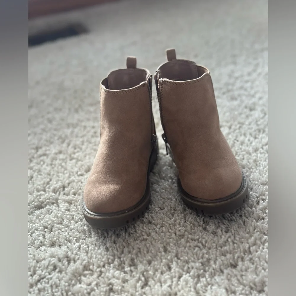 GAP Toddler Booties - Picture 3 of 10